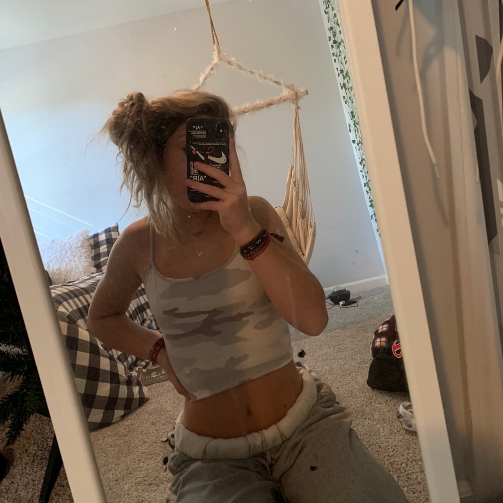 american eagle crop top